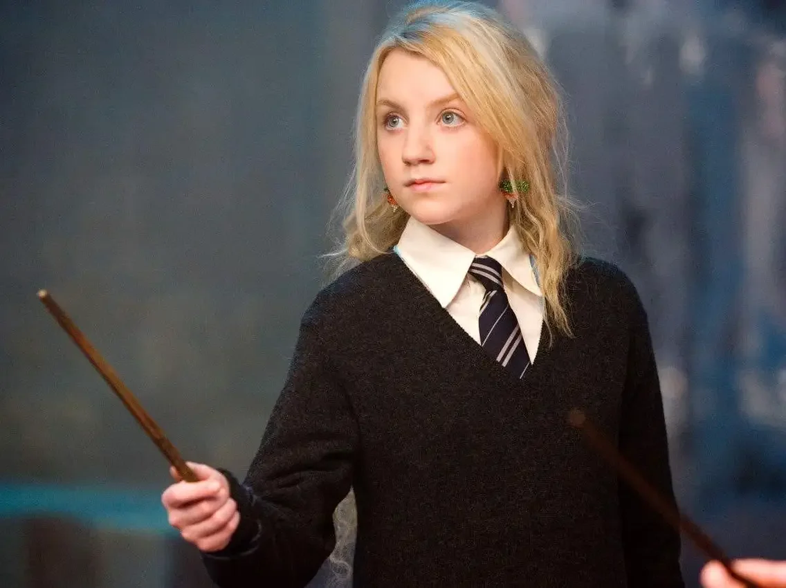 Luna Lovegood: Uma Luz de Esperança na Escuridão de Hogwarts